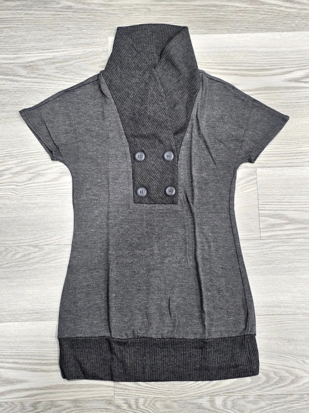 Rhapsody Gray Short Sleeve Top